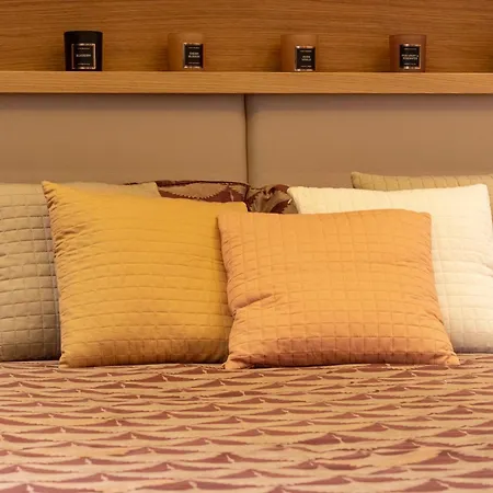 Luxury - Via Sulmona 17 ゲストハウス ペスカーラ