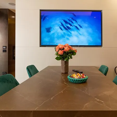 בית הארחה Luxury - Via Sulmona 17 4*